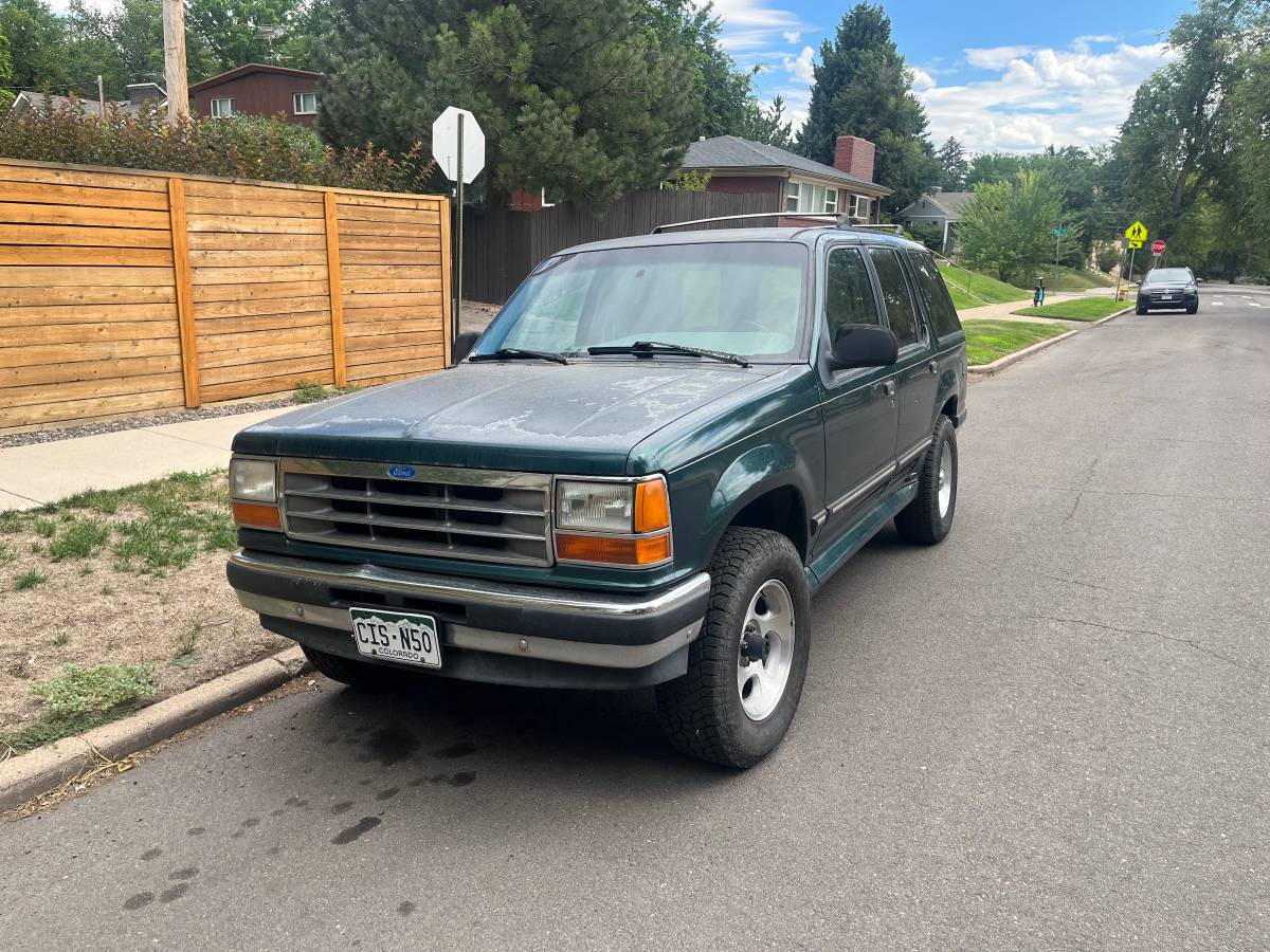 Ford-Explorer-xl-1993-green