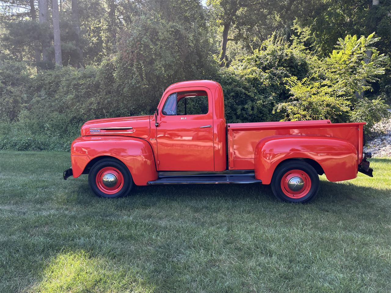 Ford-F-1-1950-Vermillion-Red-Brown