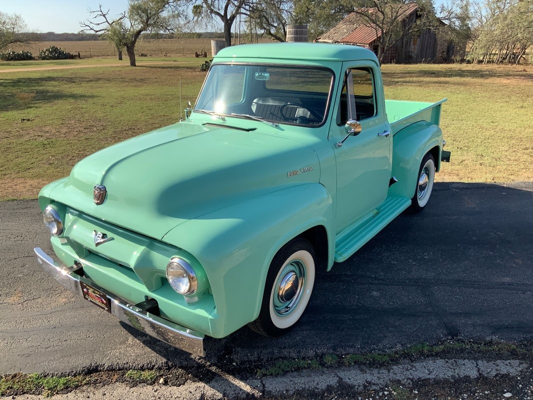 Ford-F-100-1954-Pickup-Truck-Black