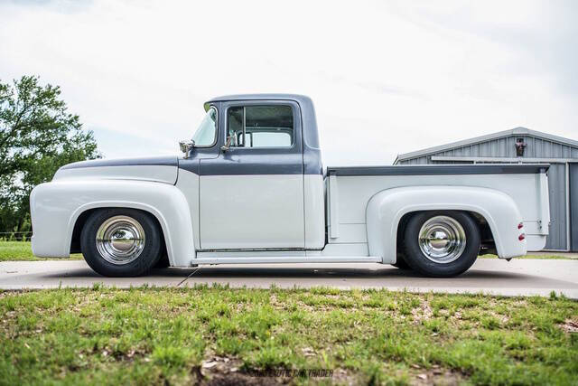 Ford-F-100-1956