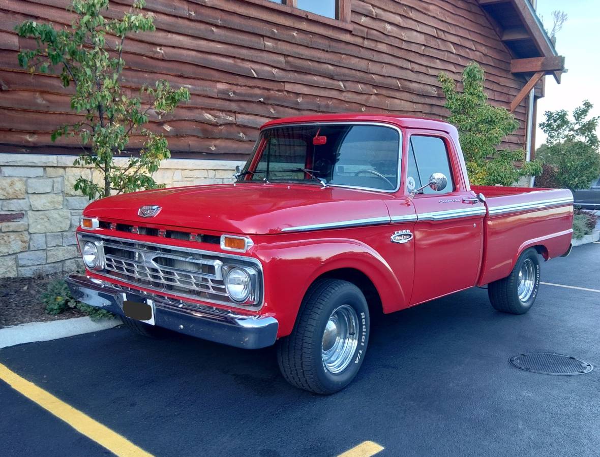 Ford-F-100-1966-Red