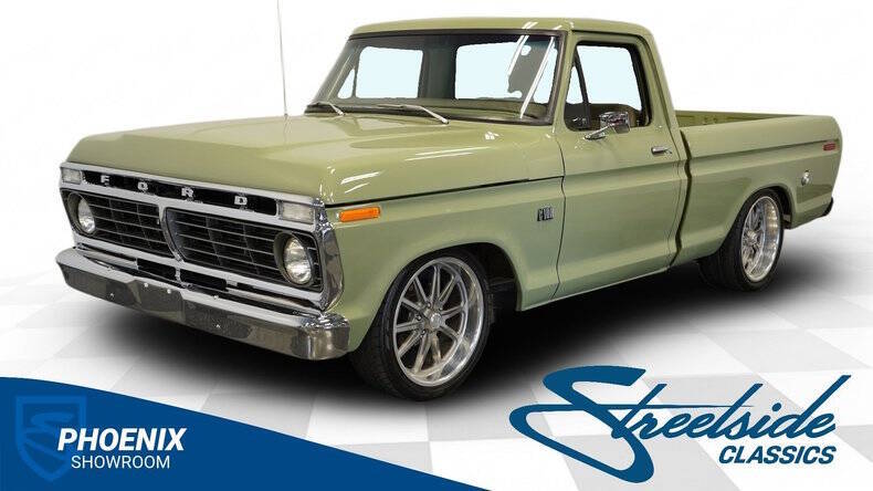 Ford-F-100-1973-Boxwood-Green-Tan