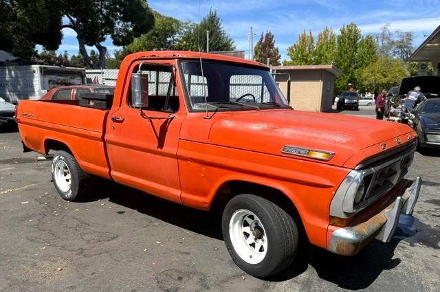 Ford-F-100-pickup-1971-Orange