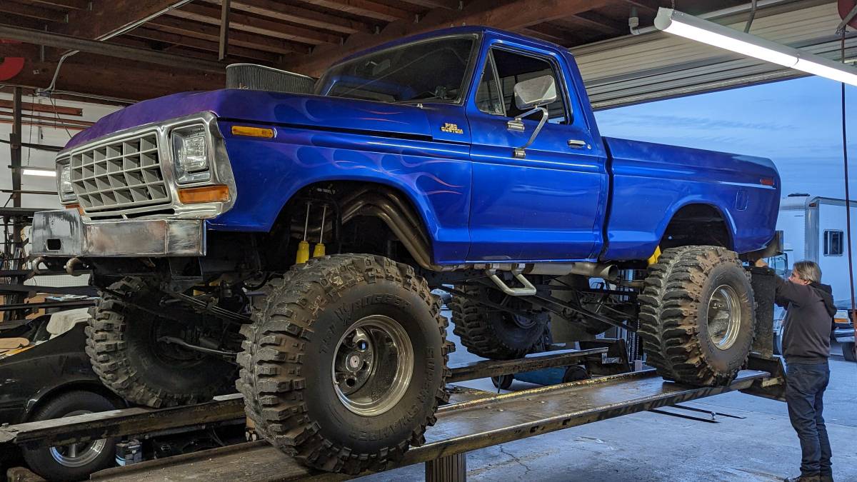 Ford-F-150-1973-blue