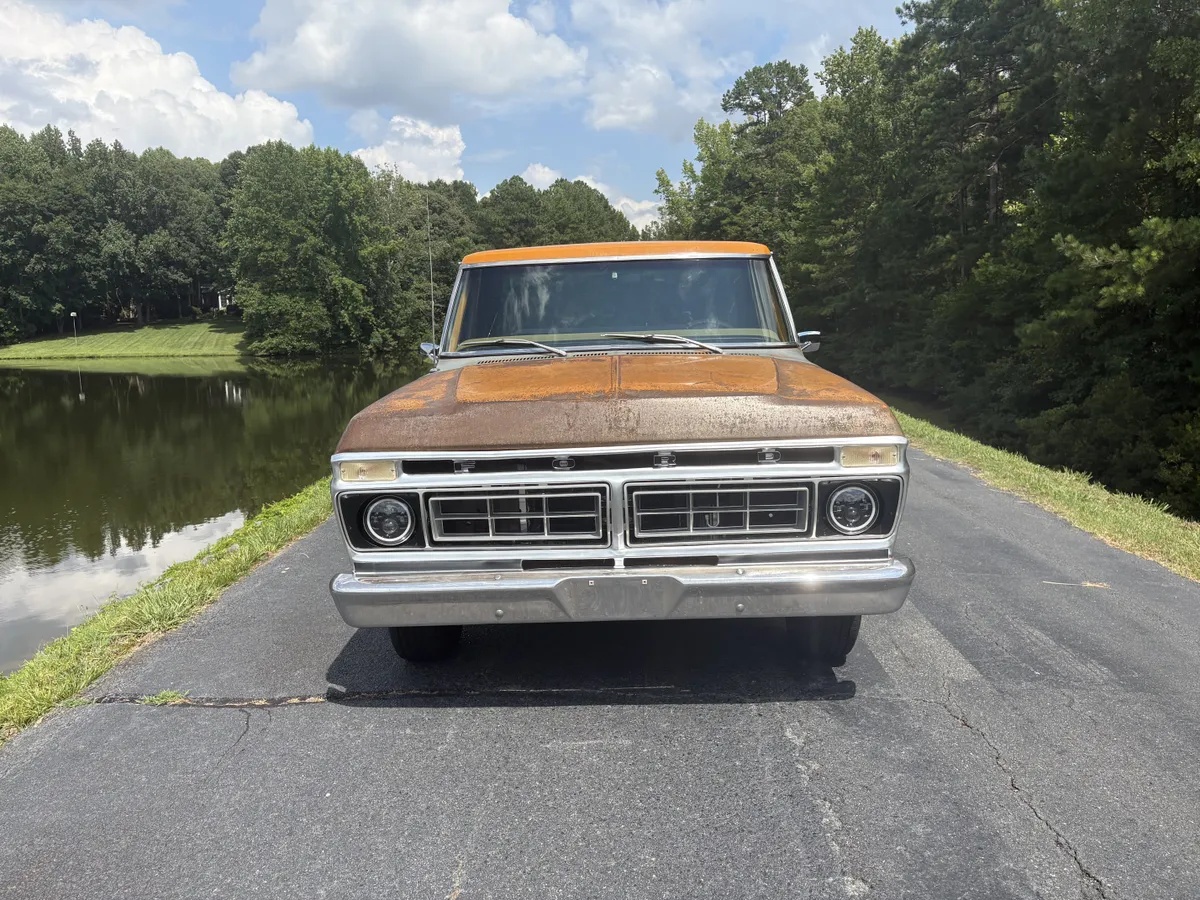 Ford-F-150-1976-Mecca-Gold-Mecca-Gold-With-Black-Accents