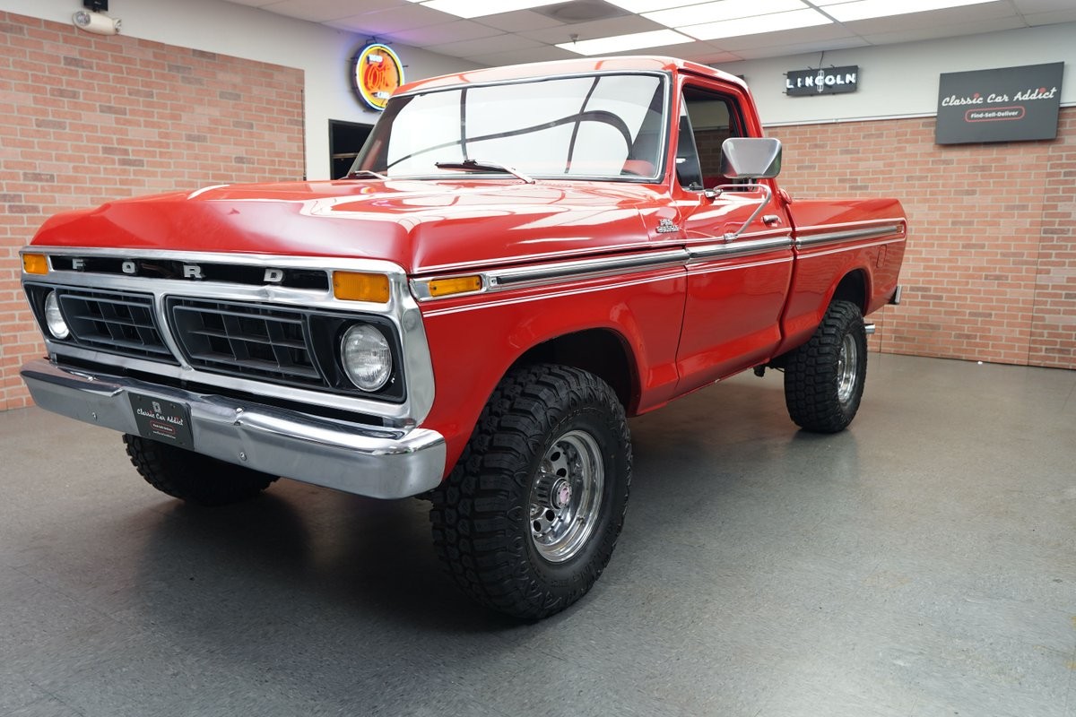 Ford-F-150-1977-Pickup-Truck-Red