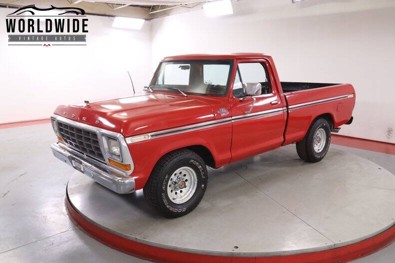 Ford-F-150-1979-Red-Black