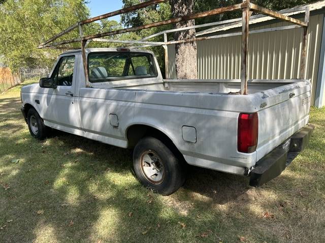 Ford-F-150-5-spd-manual-1994-white