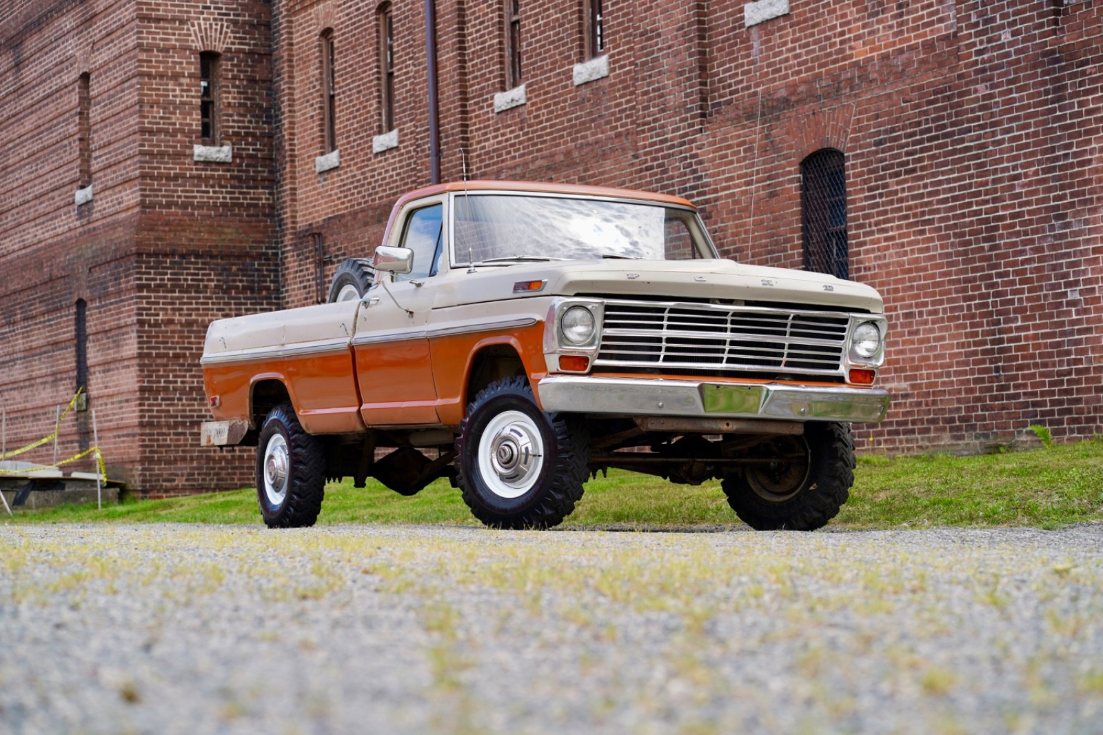 Ford-F-250-1969-Standard-Cab-Pickup
