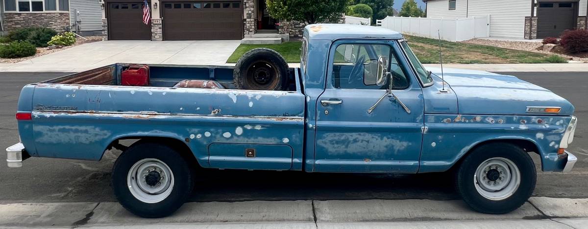 Ford-F-250-1972-blue