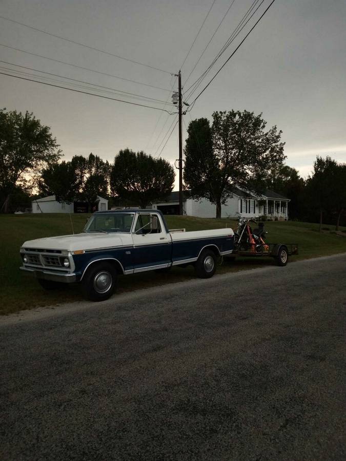 Ford-F-250-1976-blue