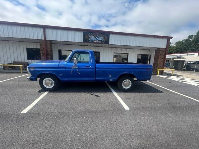 Ford-F-250-1977-Blue-Black