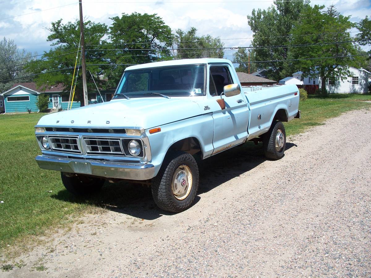 Ford-F-250-1977-blue