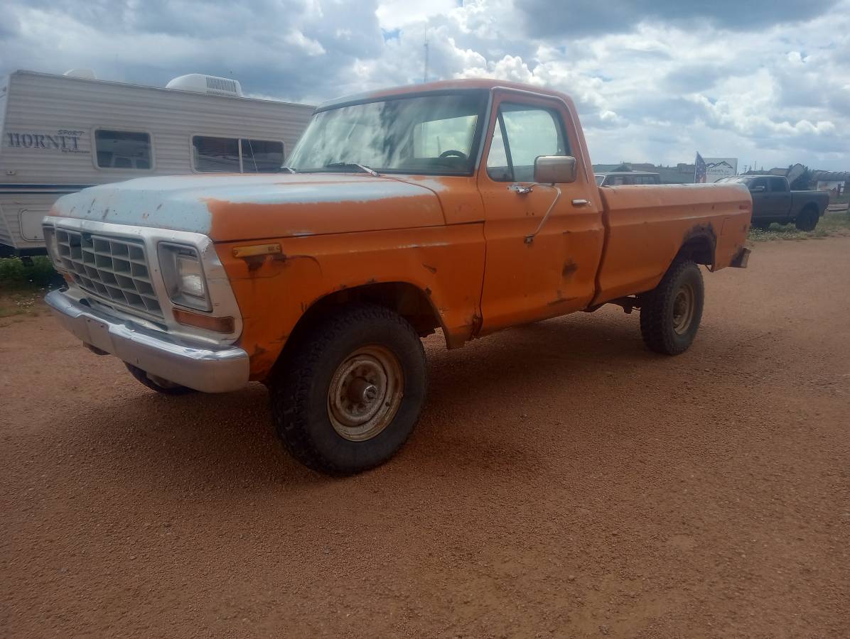 Ford-F-250-1979-Orange