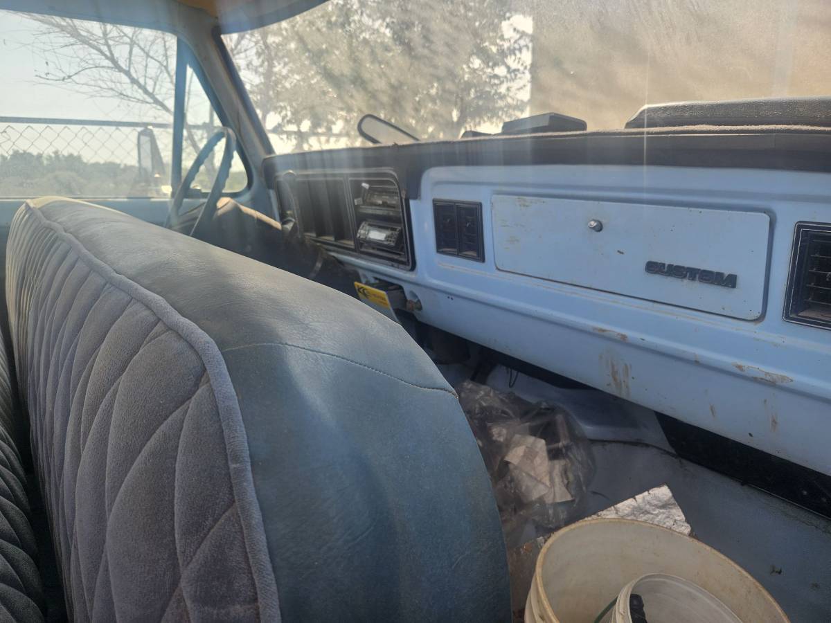 Ford-F-250-4x4-high-boy-project-1977-blue