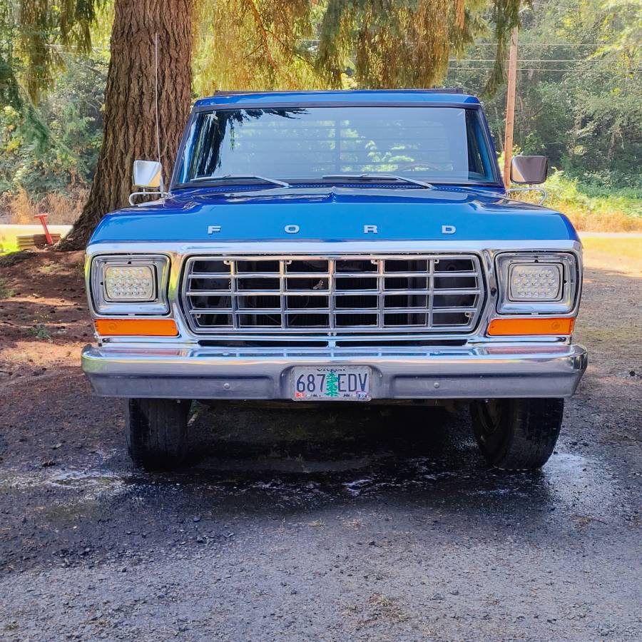 Ford-F-250-camper-special-1978-blue