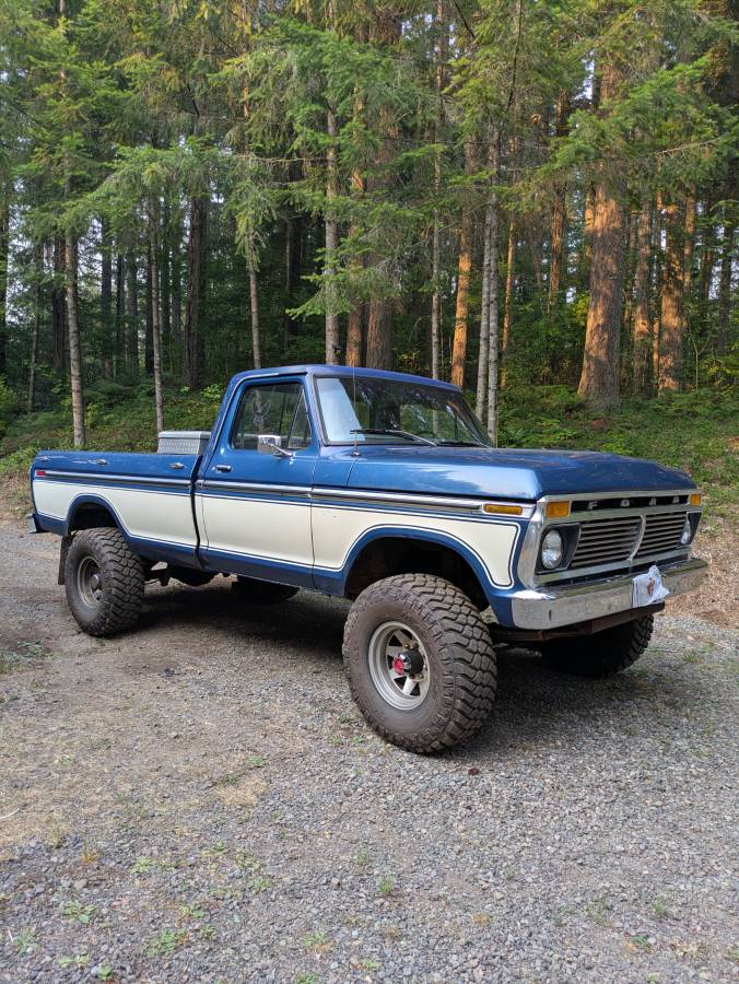 Ford-F-250-factory-high-boy-1976
