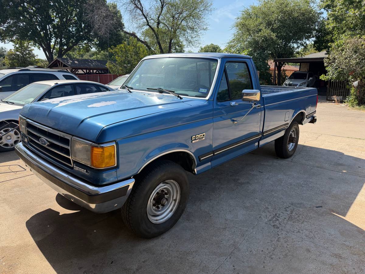 Ford-F-250-lariat-diesel-1990-blue