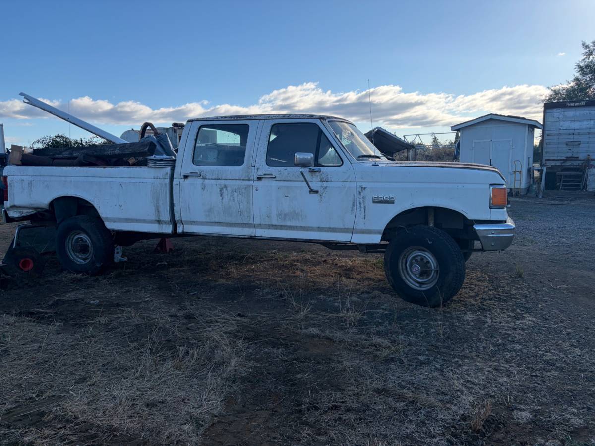 Ford-F-350-1986-white