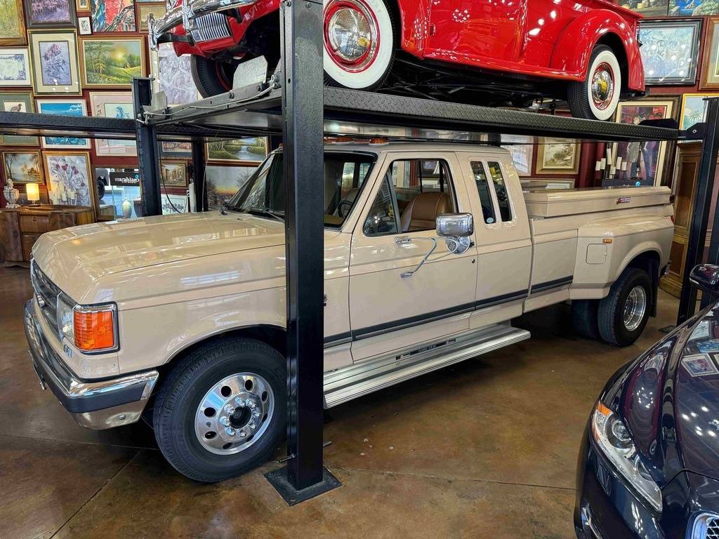 Ford-F-350-1990-brown
