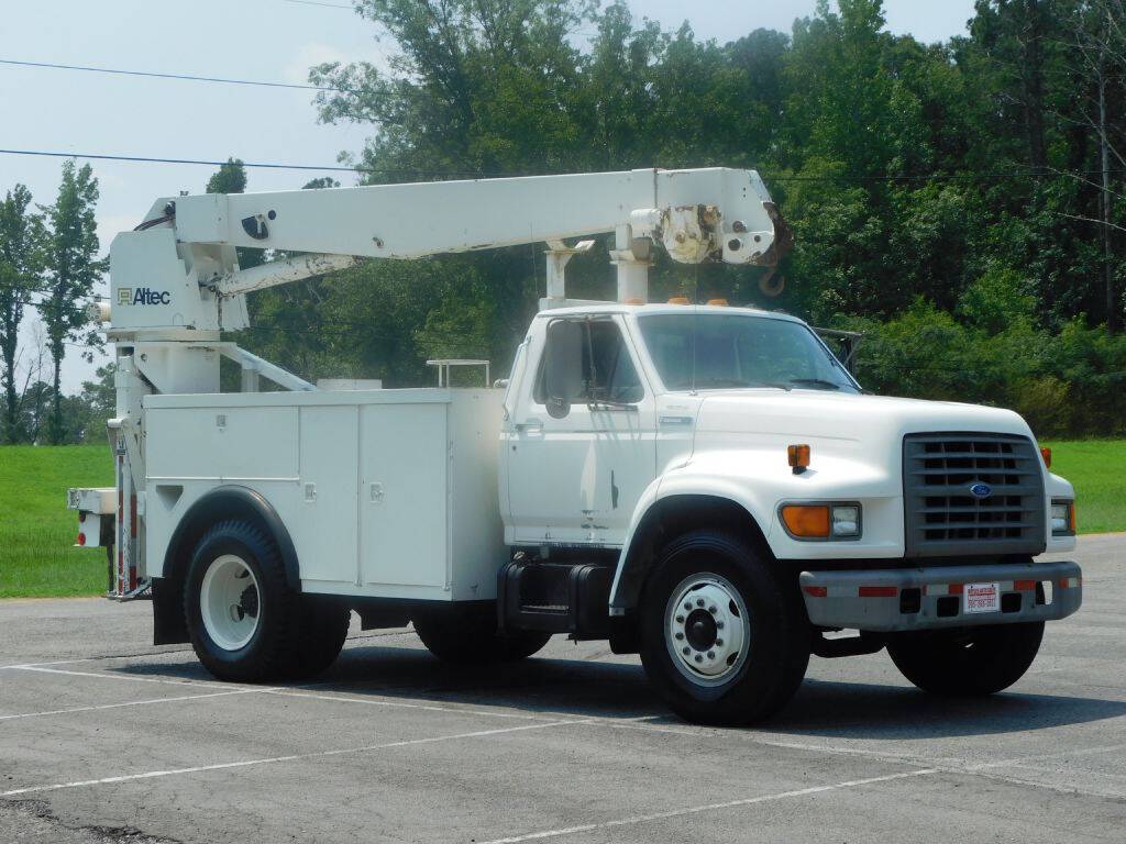 Ford-F-700-1995-White-Gray Ford-F-700-1995-White-Gray