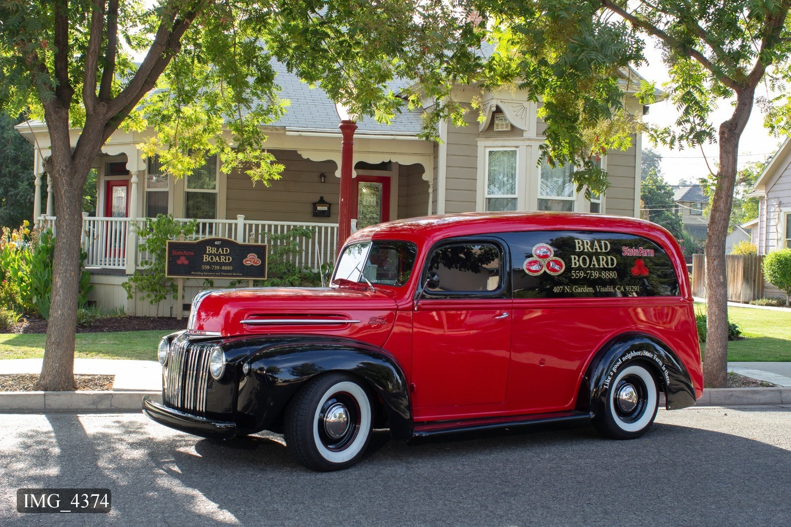 Ford-F1-1947-Utility-Black