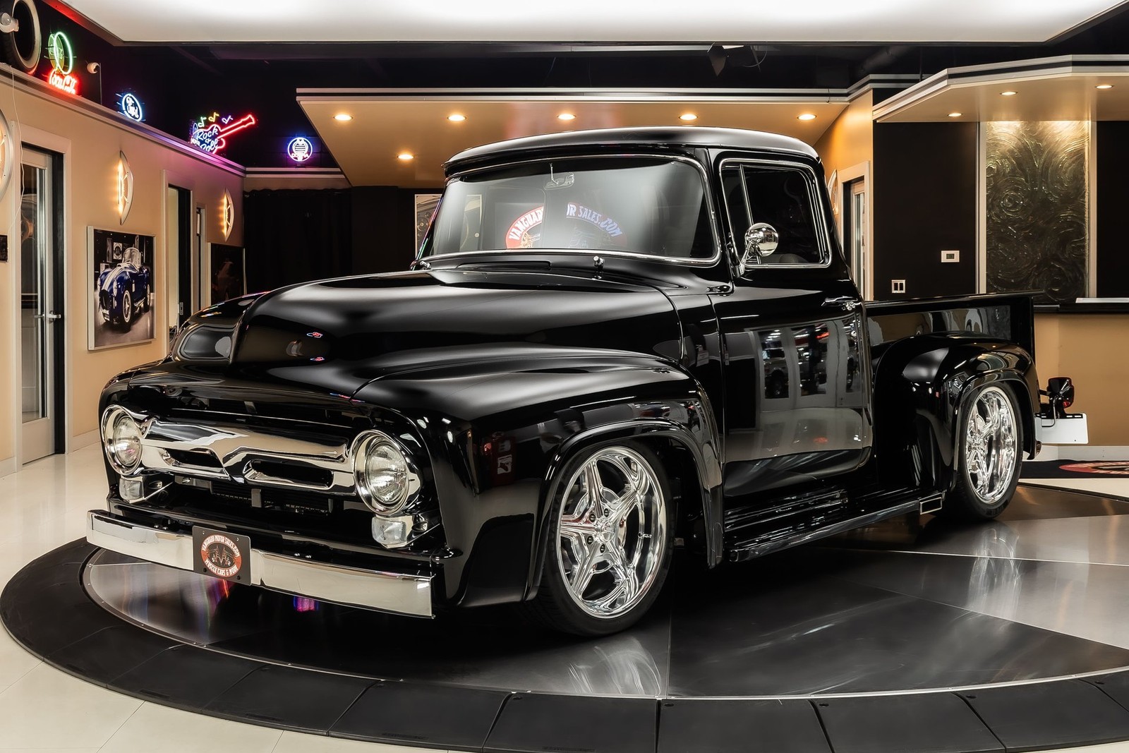 Ford-F100-1956-Pickup-Truck-Gray