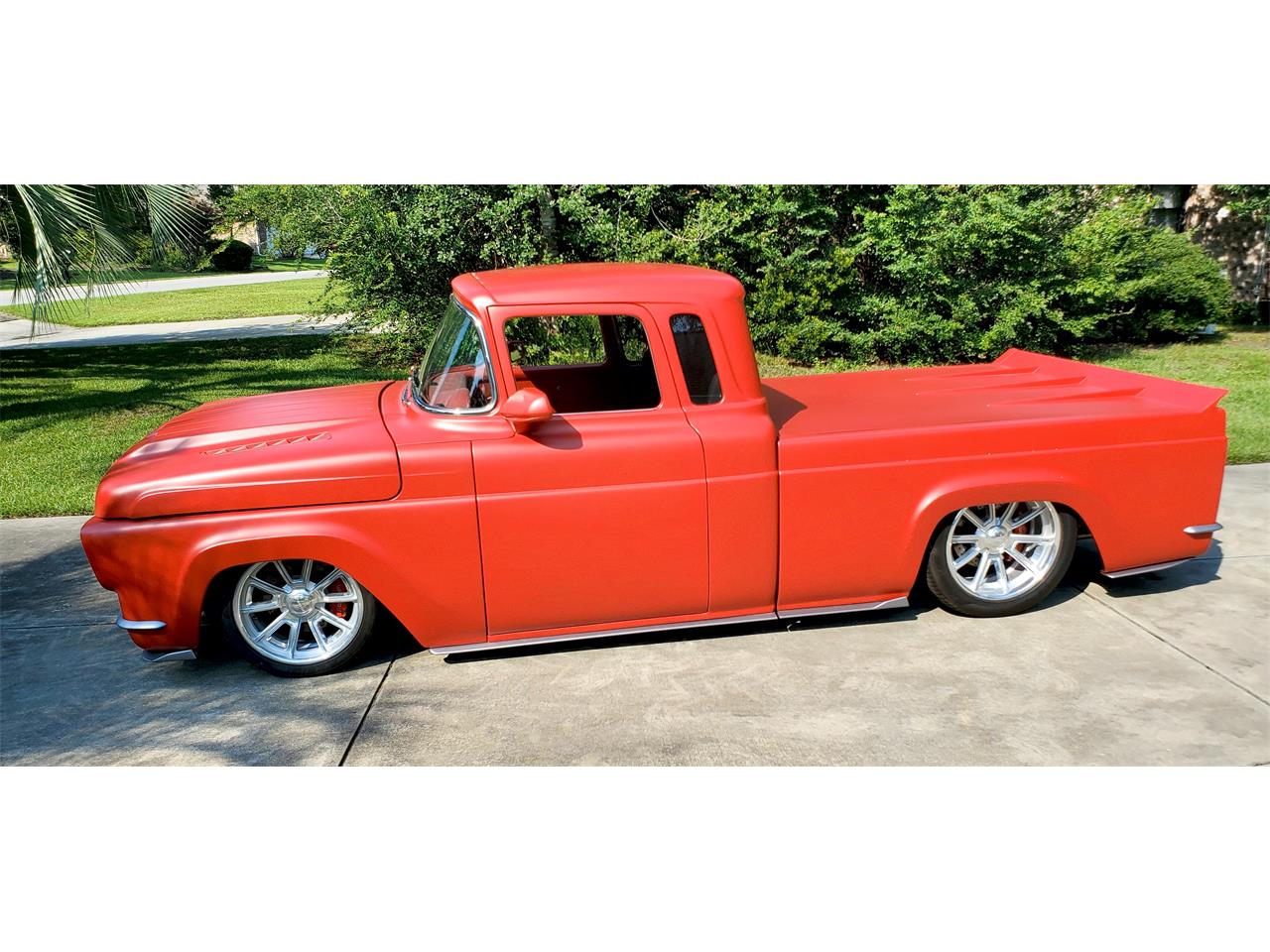 Ford-F100-1958-Vermillion-Red-Matte-Red