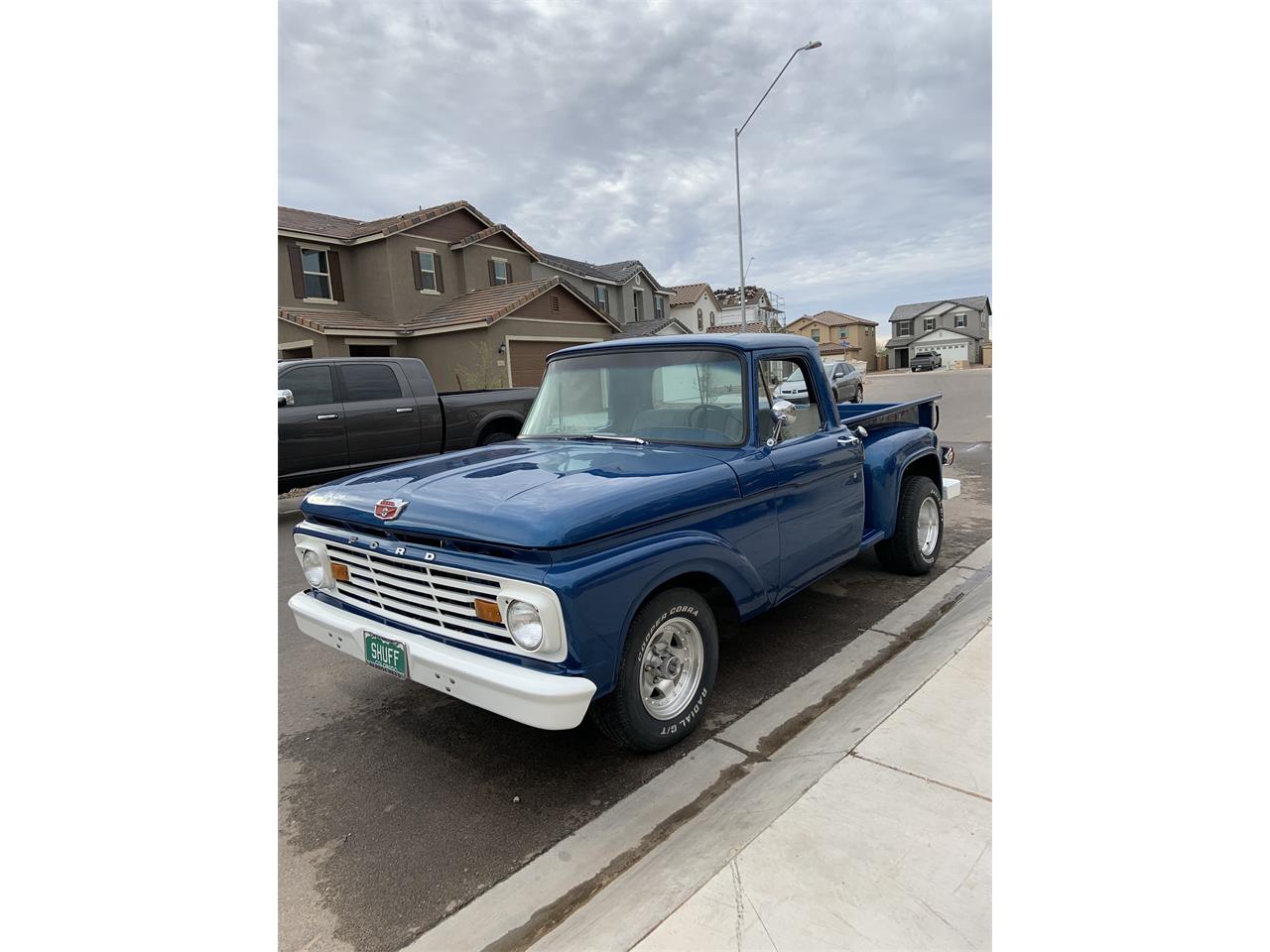 Ford-F100-1962-Blue-Tan