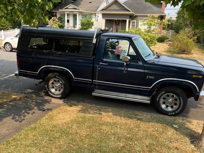 Ford-F100-1983-blue