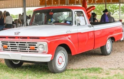 Ford-F100-2wd-regular-cab-1964-Red-Red