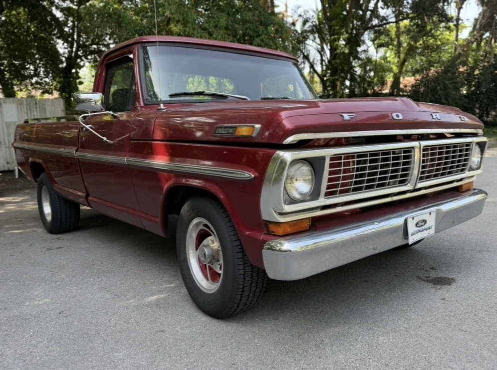 Ford-F100-custom-1970-Burgundy-Black