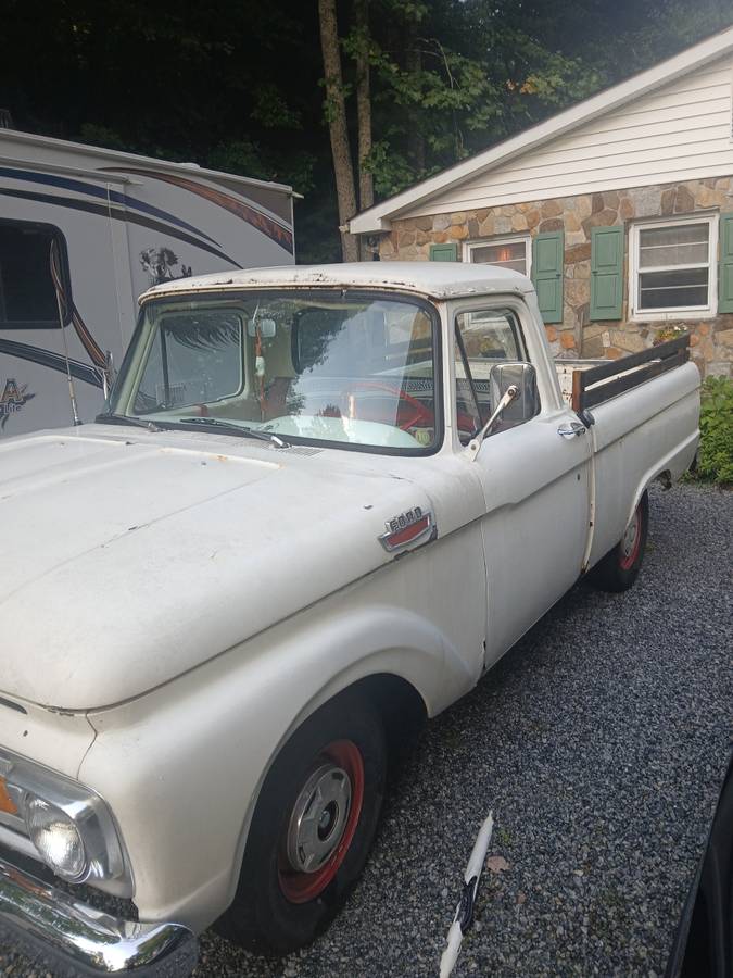 Ford-F100-pickup-1964-white