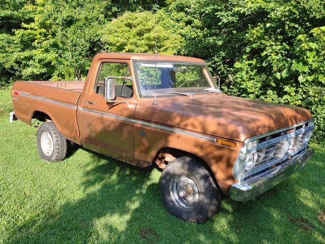 Ford-F100-ranger-custom-4x4-1973-brown