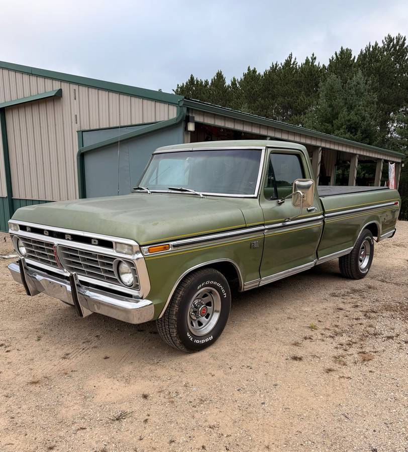 Ford-F100-ranger-xlt-1973-green