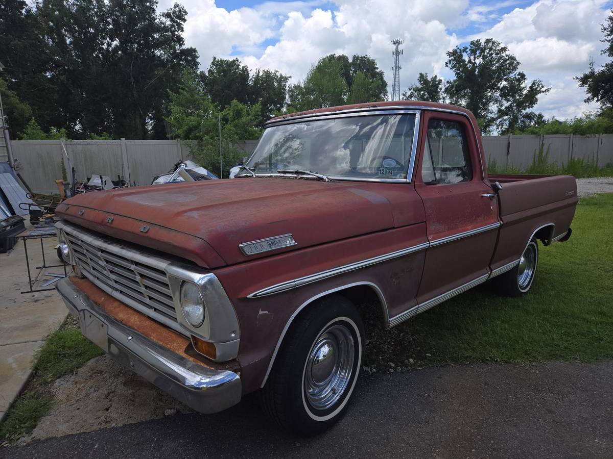 Ford-F100-short-bed-fleetside-pu-1967