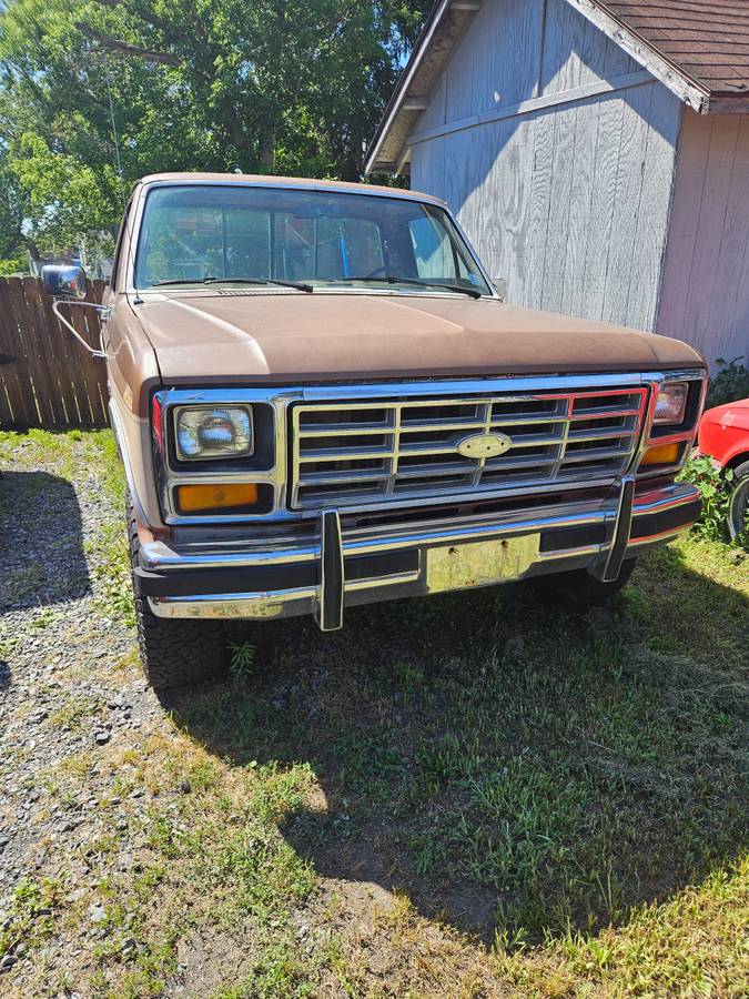 Ford-F150-1986-brown