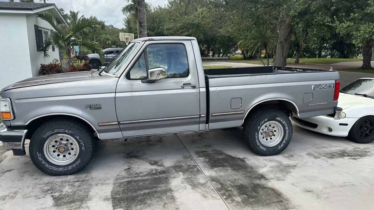 Ford-F150-1995-grey