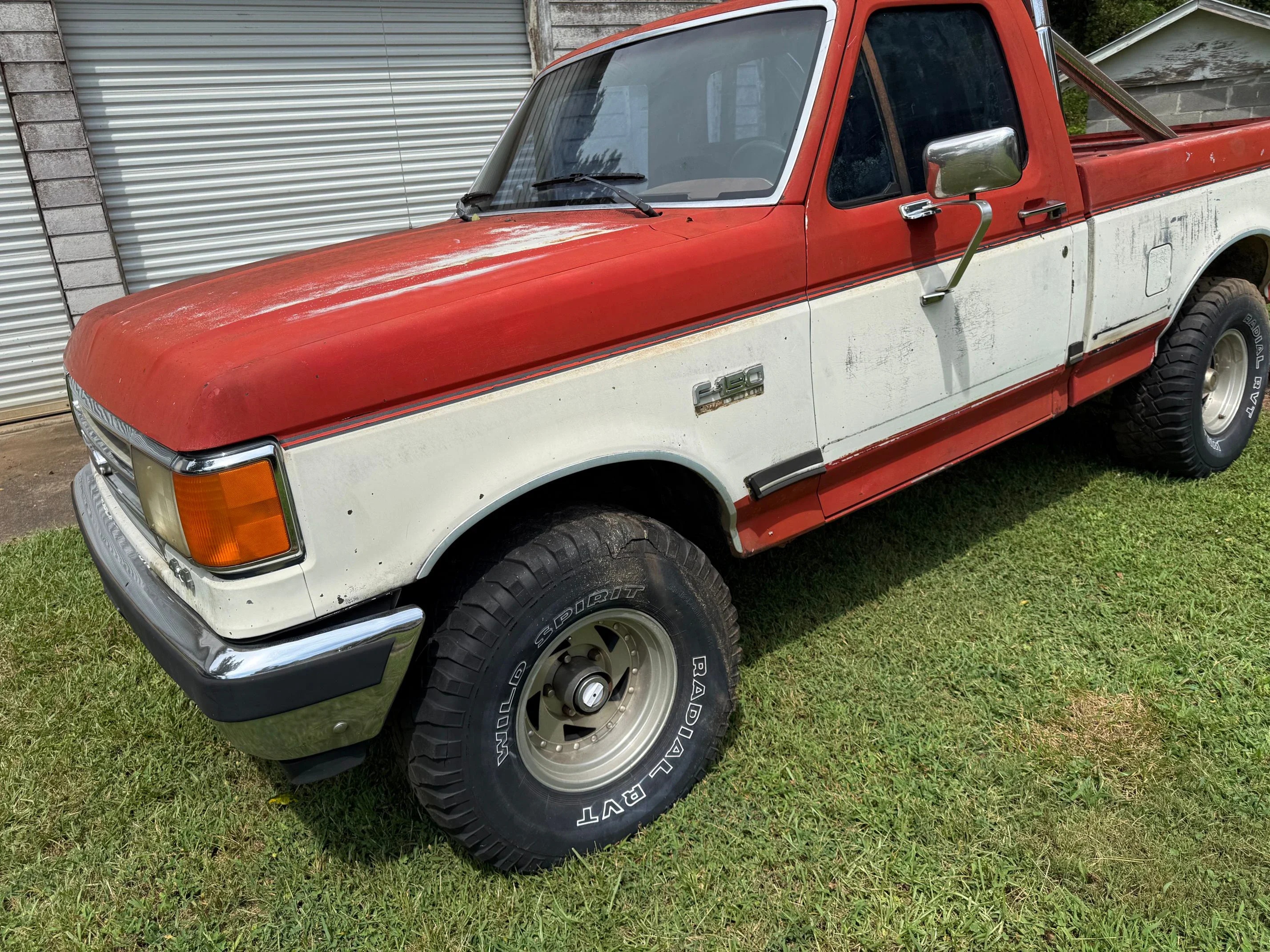 Ford-F150-4x4-regular-cab-xl-1987-Red-Burgundy