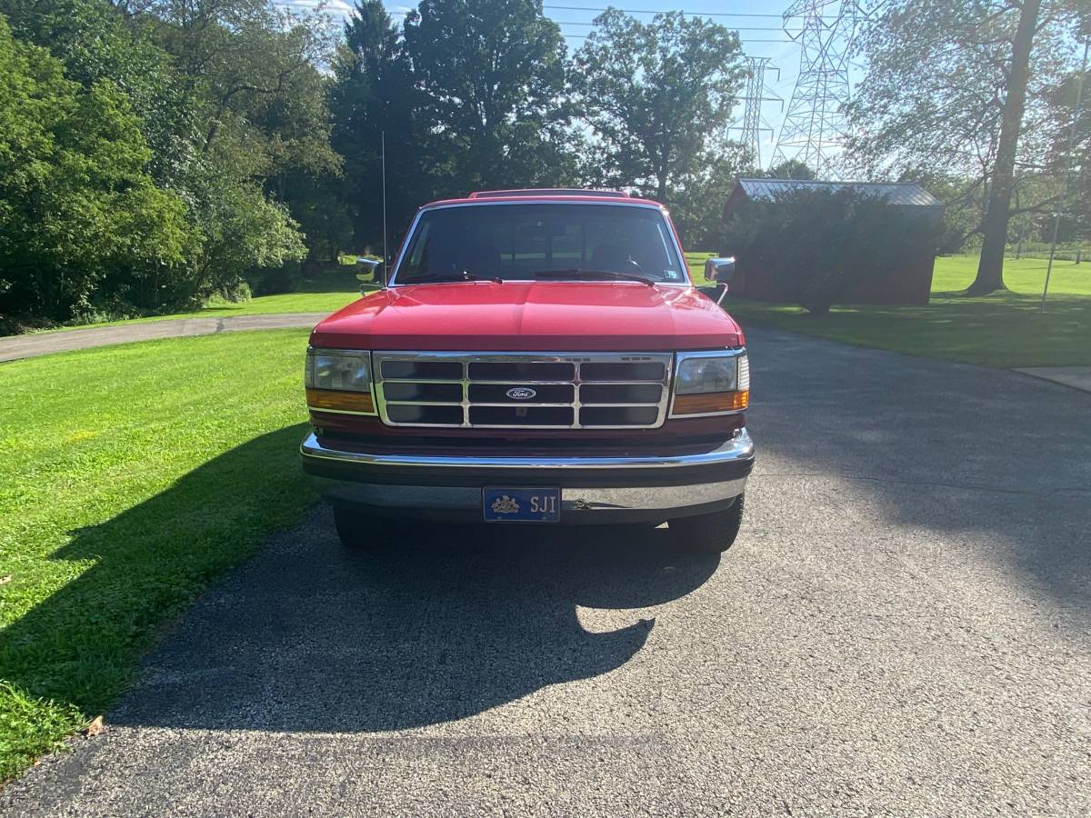Ford-F150-supercrew-cab-xlt-1992-red