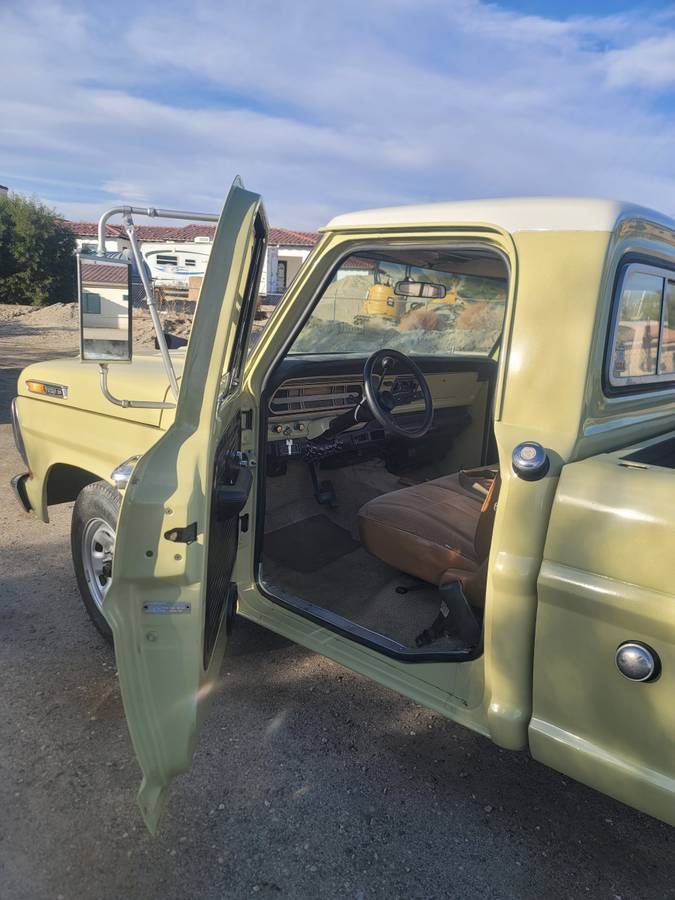 Ford-F250-1970-yellow