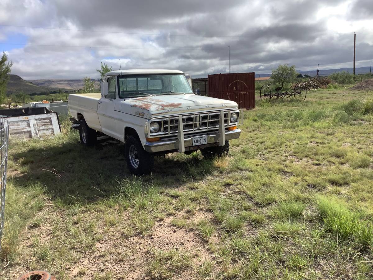 Ford-F250-1971-white