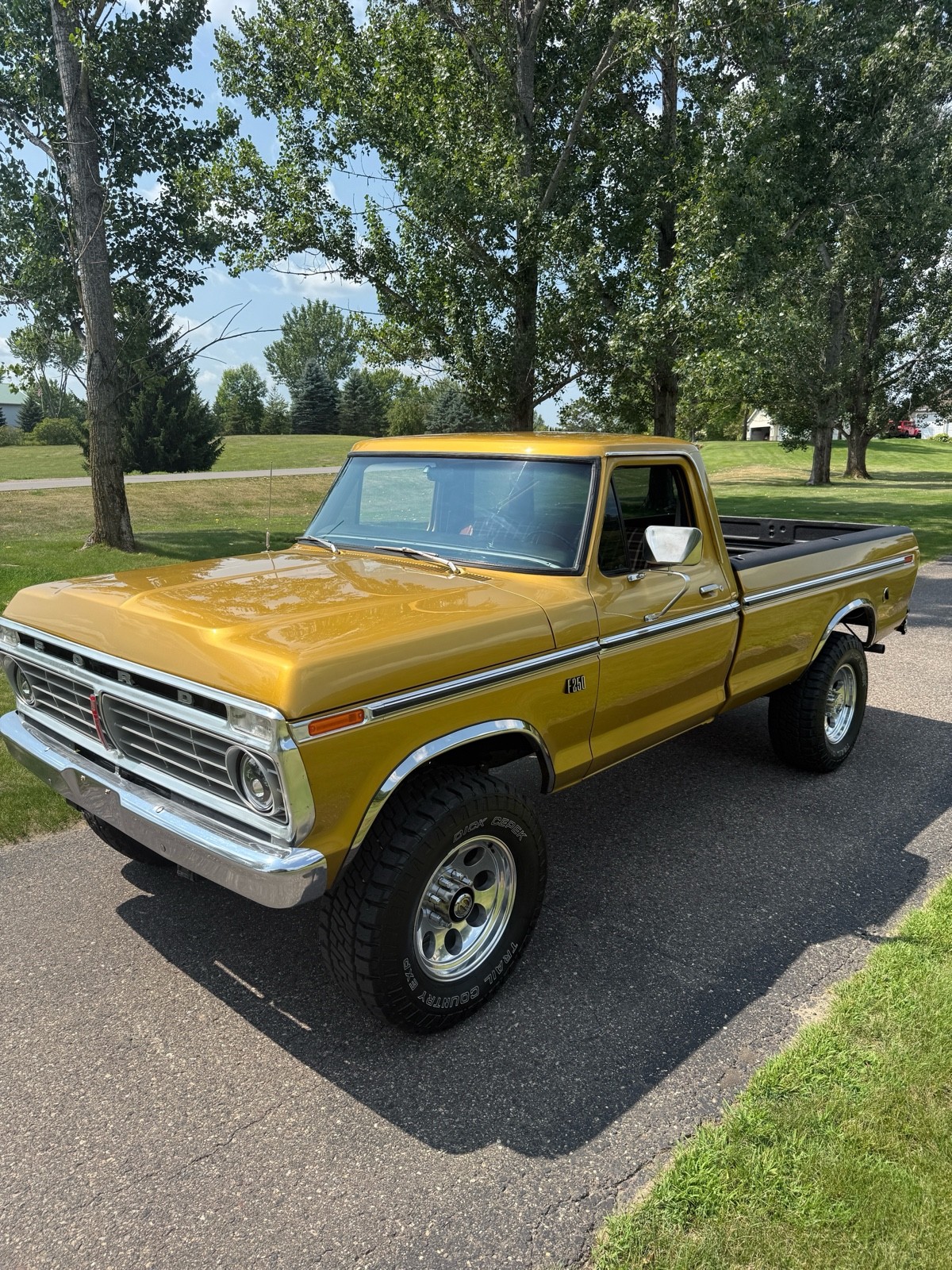 Ford-F250-1975