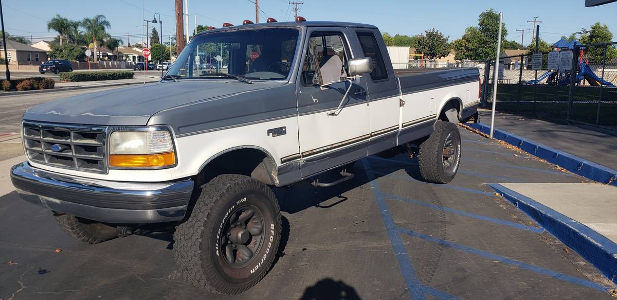 Ford-F250-super-duty-1995-silver