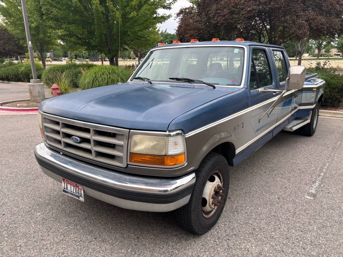 Ford-F350-dually-1994-Blue