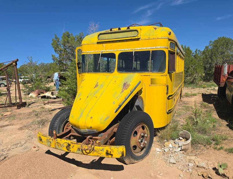 Ford-F5-school-bus-1951