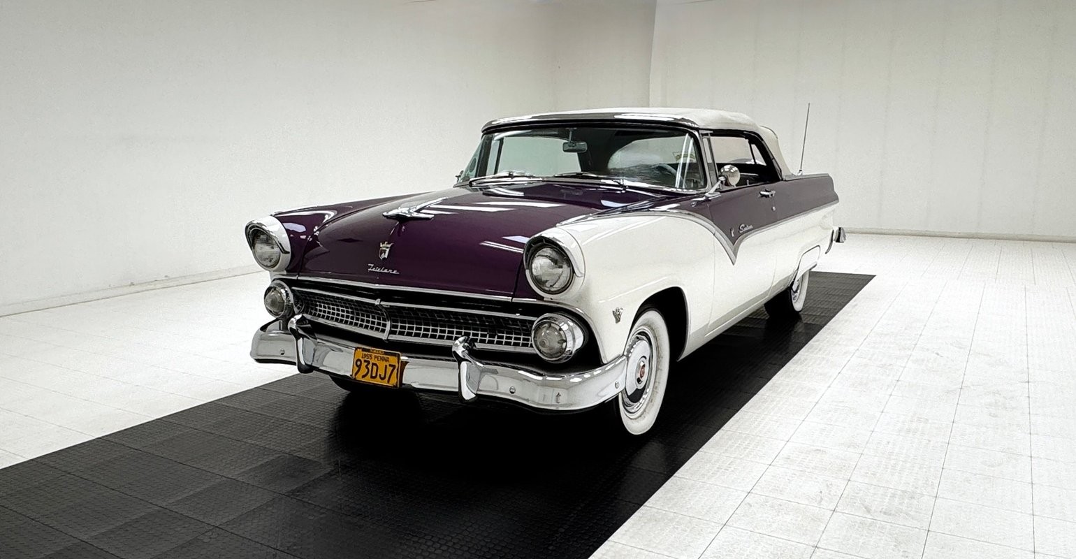 Ford Fairlane 1955
