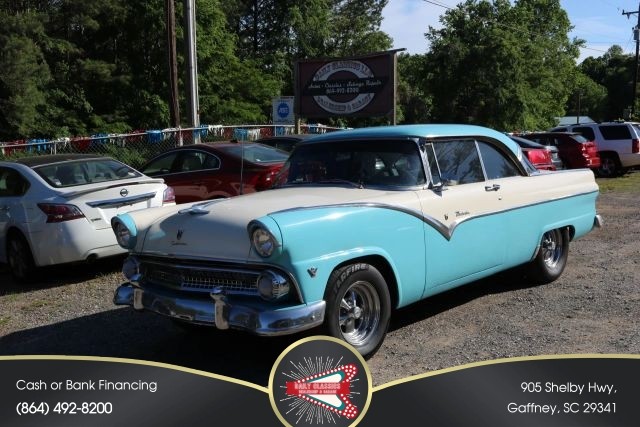 Ford Fairlane 1955