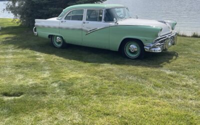 Ford Fairlane 1956