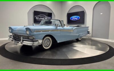 Ford Fairlane 1957
